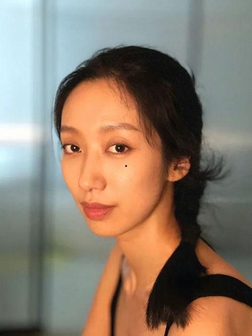 娱乐吃瓜酱外国网友评论,娱乐吃瓜酱背后的故事与真相